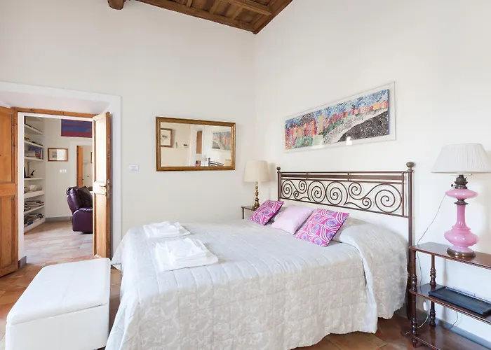 Habitat's Navona 4br Roma