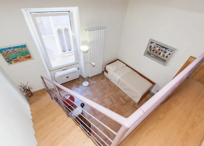 Habitat's Navona 4br Appartamento