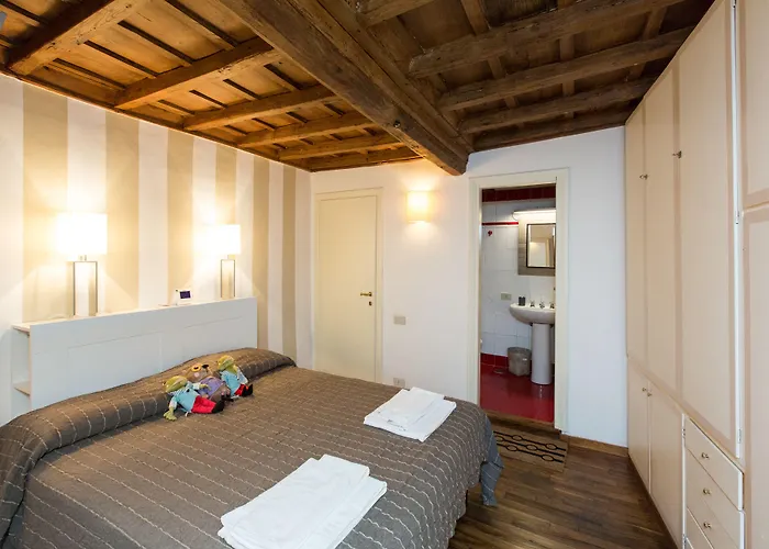 Habitat's Navona 4br Appartamento *
