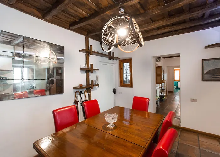 Habitat's Navona 4br Appartamento